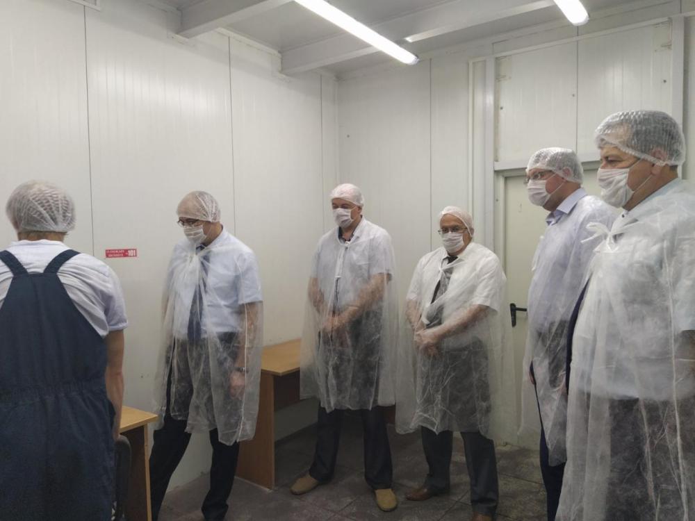 Знаёмства з вытворчасцю ААТ "Белрэсурсы" - кіруючая кампанія холдынга "Белрэсурсы". Знаёмства з вытворчасцю ААТ "Белрэсурсы" - кіруючая кампанія холдынга "Белрэсурсы".